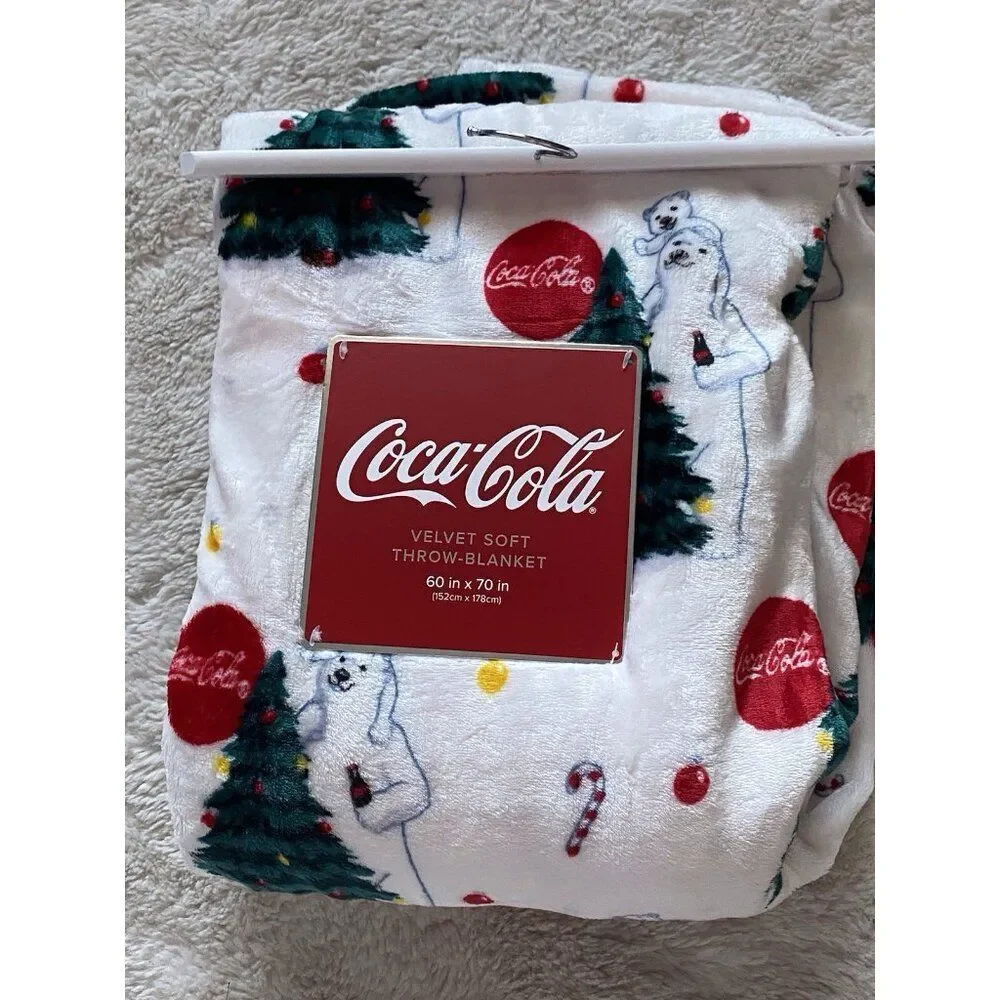Coca Cola Velvet Soft Throw Blanket 60 X 70”‎ Bears W/Bottle Christmas Tree NEW